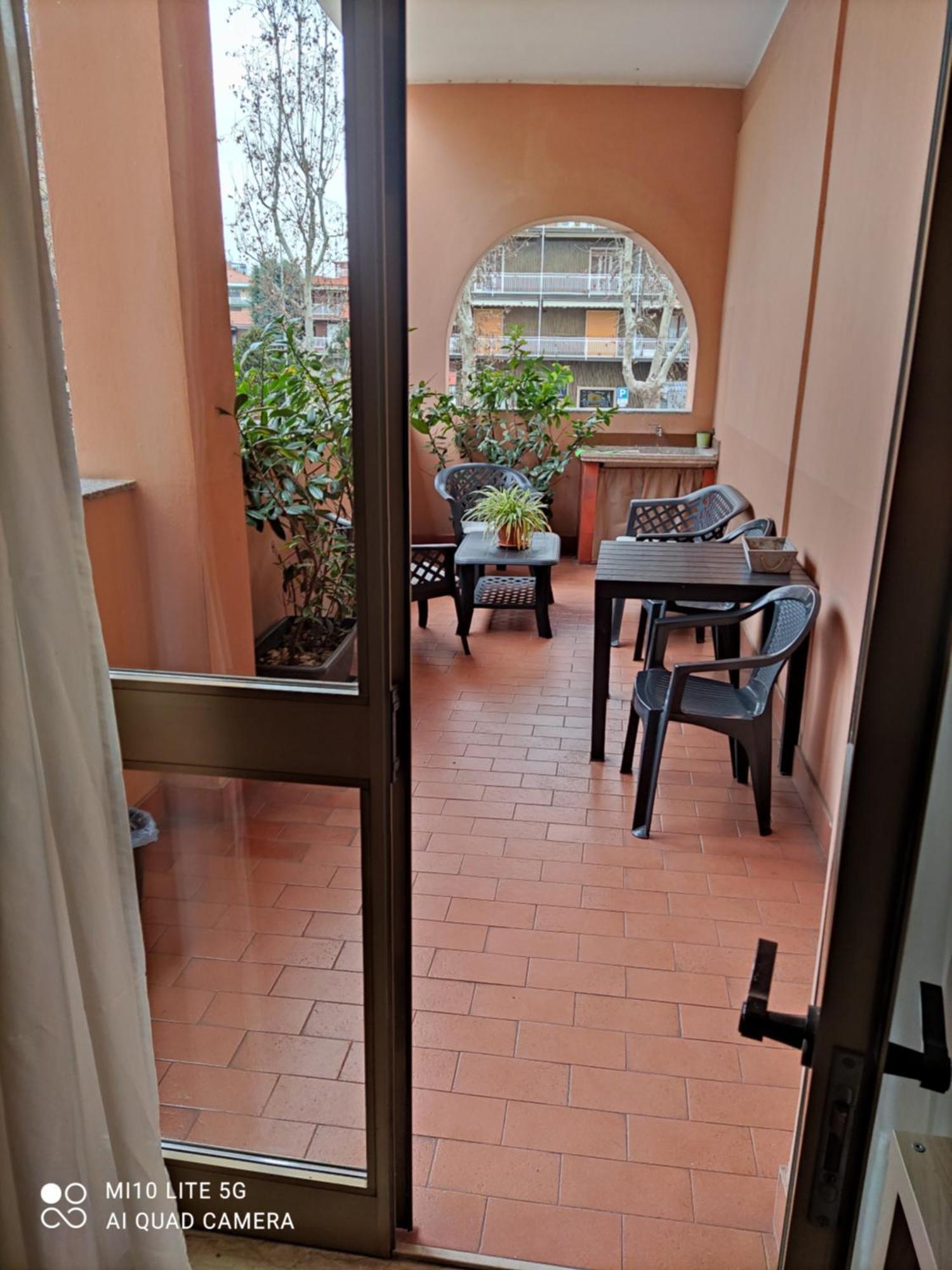 Hostal D'Annunzio House Cesano Boscone Exterior photo