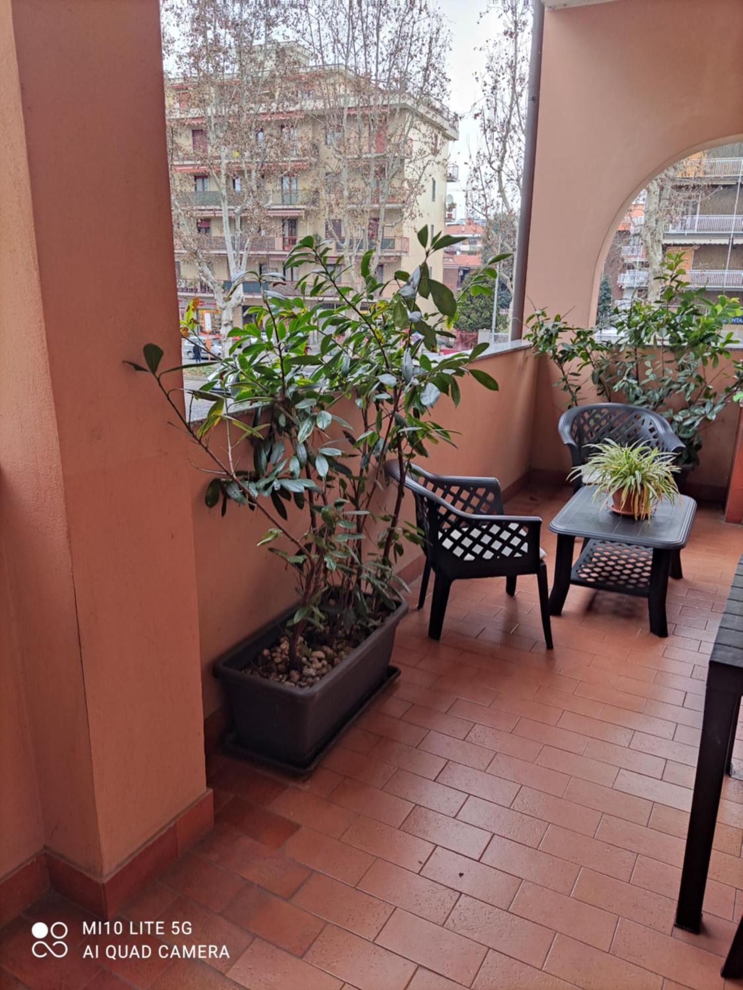 Hostal D'Annunzio House Cesano Boscone Exterior photo